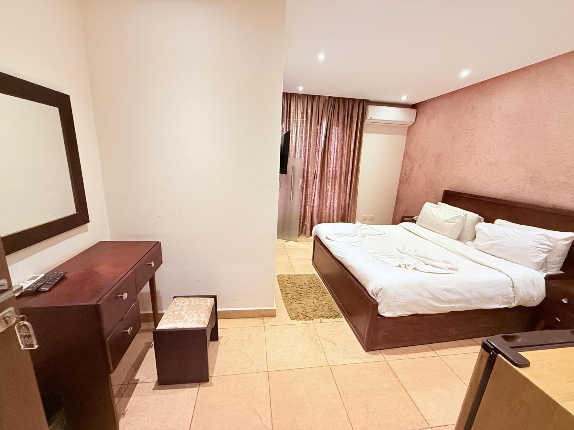 King Khafren View Inn Kafrat al Jabal Exterior photo