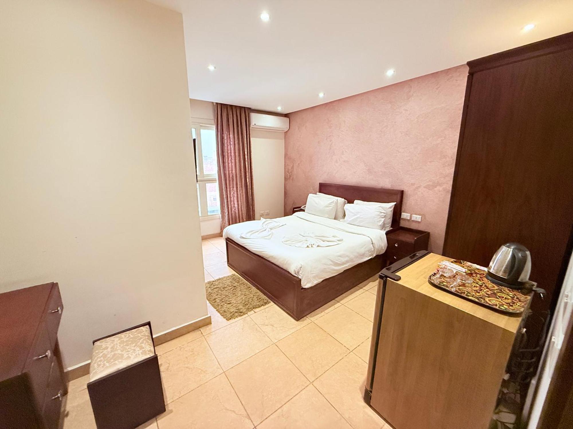 King Khafren View Inn Kafrat al Jabal Exterior photo